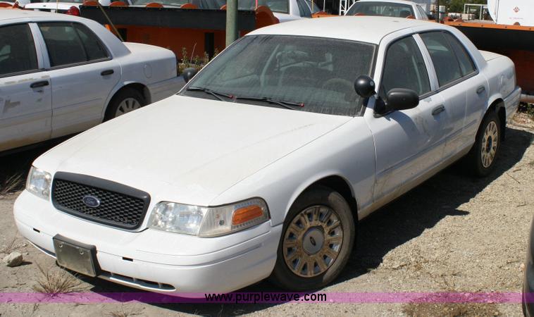image for item 6416 2003 Ford Crown Victoria Police Interceptor