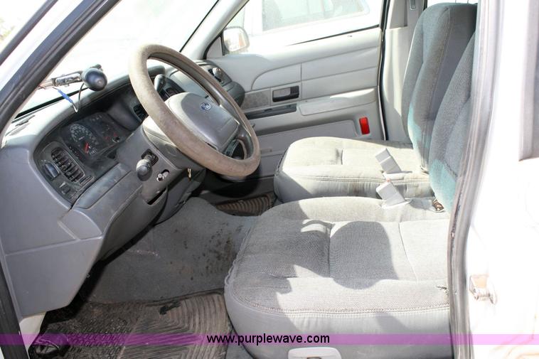 image for item 6416 2003 Ford Crown Victoria Police Interceptor