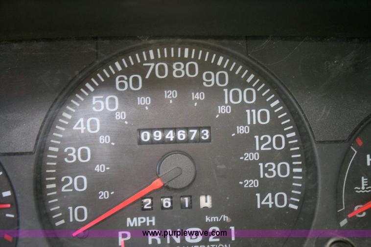 image for item 6416 2003 Ford Crown Victoria Police Interceptor