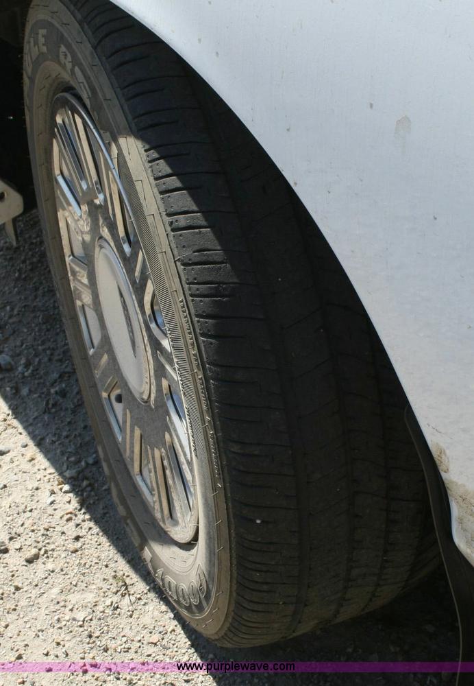 image for item 6416 2003 Ford Crown Victoria Police Interceptor