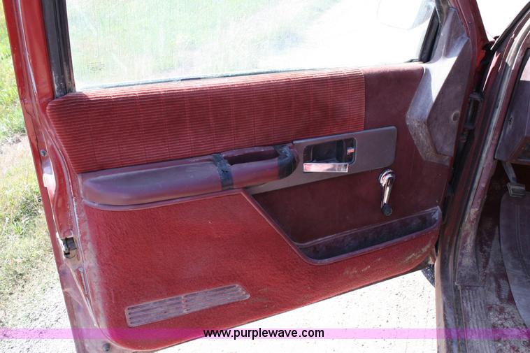 image for item 6418 1990 Chevrolet C1500