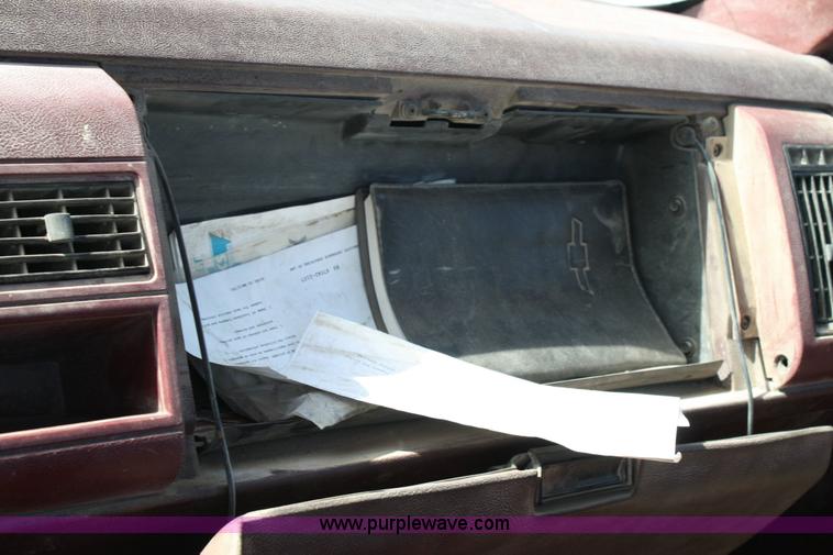 image for item 6418 1990 Chevrolet C1500