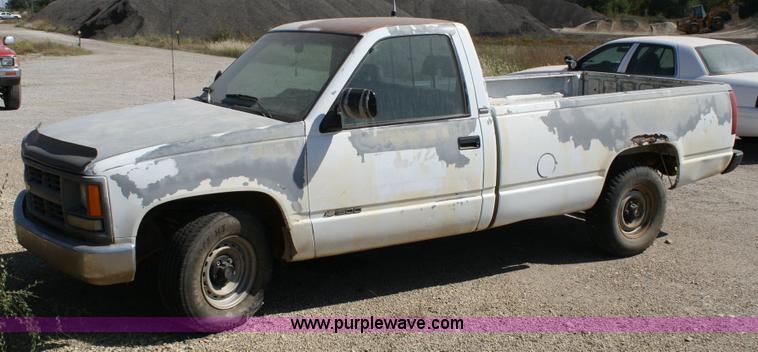 image for item 6420 1994 Chevrolet C1500 Cheyenne