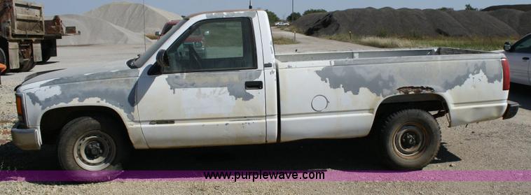 image for item 6420 1994 Chevrolet C1500 Cheyenne