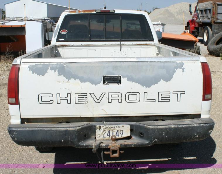 image for item 6420 1994 Chevrolet C1500 Cheyenne