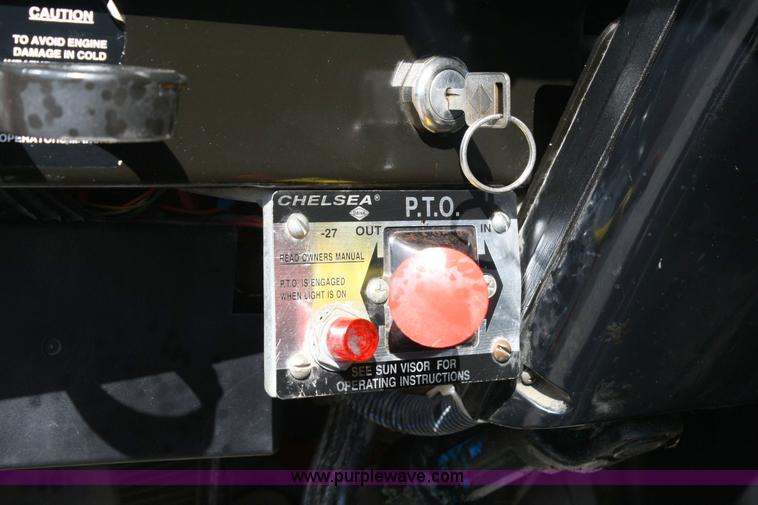 image for item 6422 1999 International Series 4700 single axle dump truck