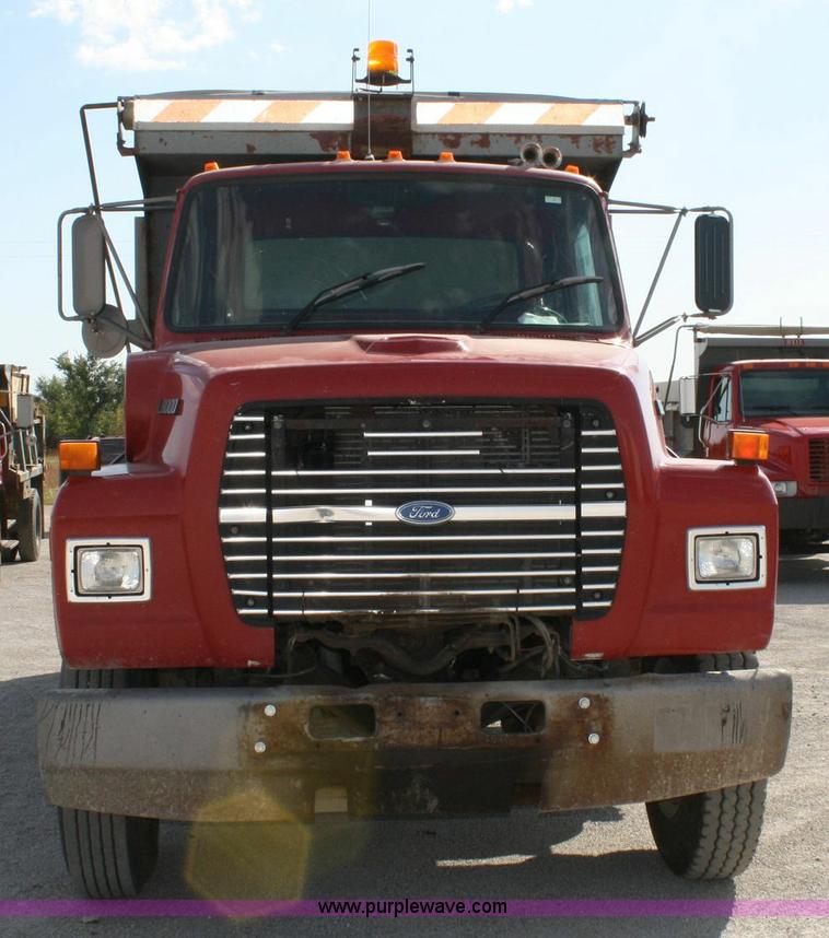 image for item 6423 1996 Ford LNT8000F tandem axle dump truck