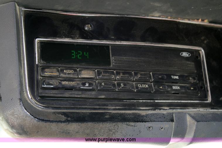 image for item 6423 1996 Ford LNT8000F tandem axle dump truck