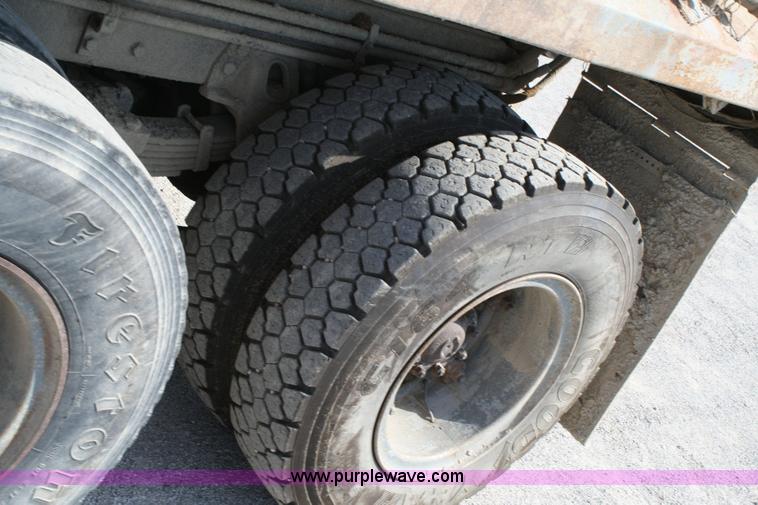 image for item 6423 1996 Ford LNT8000F tandem axle dump truck