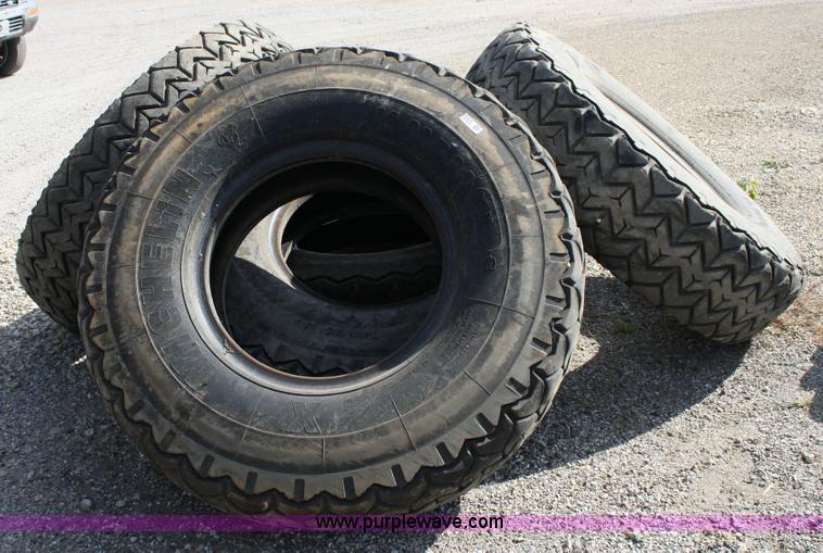 image for item 6424 (5) Michelin 14.00R24 tires