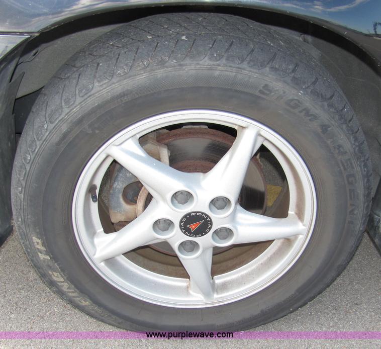 image for item 2232 1999 Pontiac Grand Prix GT