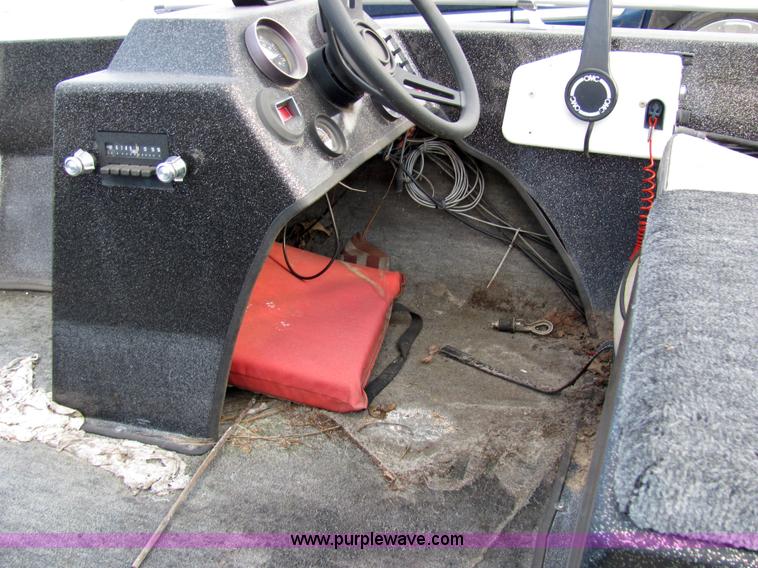 image for item 2233 1986 Speedliner 16' boat with trailer