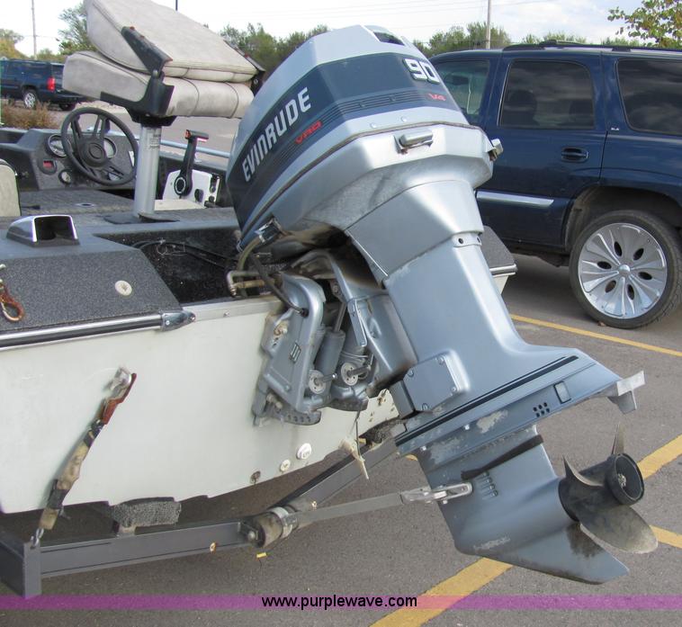 image for item 2233 1986 Speedliner 16' boat with trailer