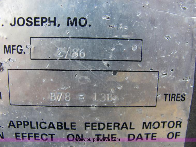 image for item 2233 1986 Speedliner 16' boat with trailer