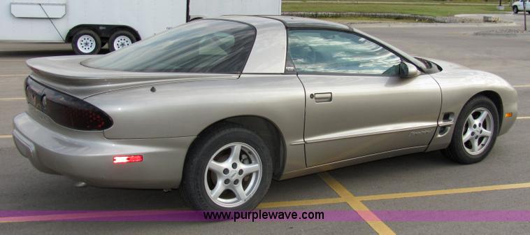 image for item 2234 1999 Pontiac Firebird