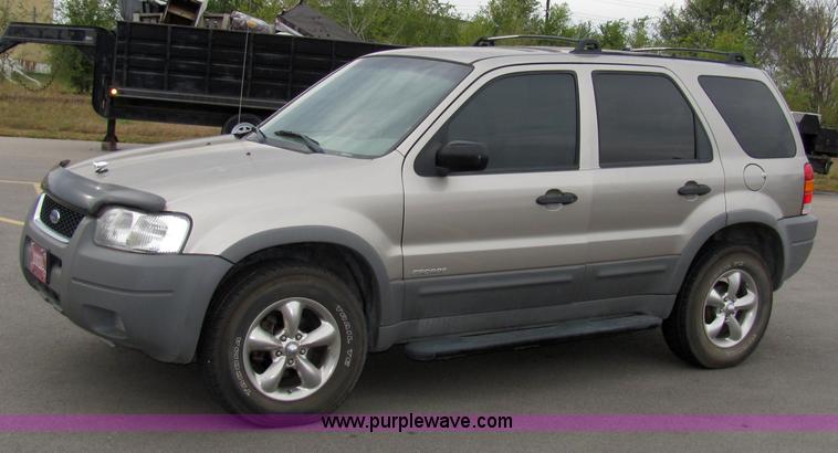 image for item 2235 2001 Ford Escape XLT