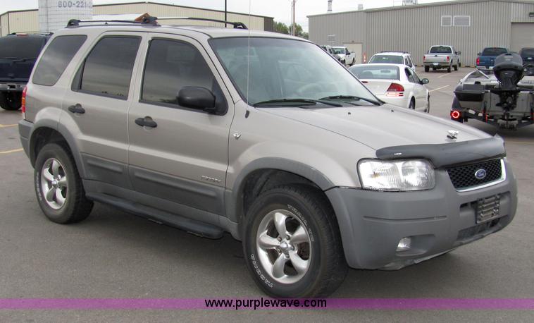 image for item 2235 2001 Ford Escape XLT