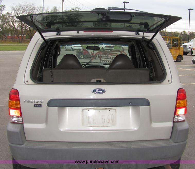 image for item 2235 2001 Ford Escape XLT