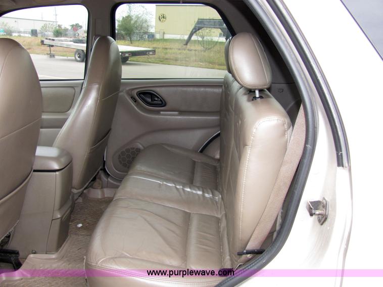 image for item 2235 2001 Ford Escape XLT