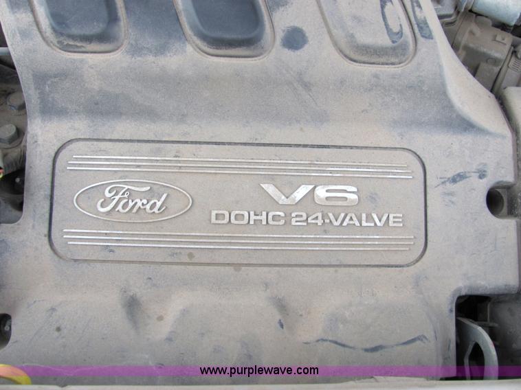 image for item 2235 2001 Ford Escape XLT
