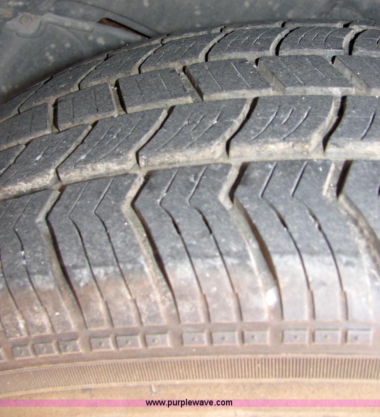 image for item 2235 2001 Ford Escape XLT