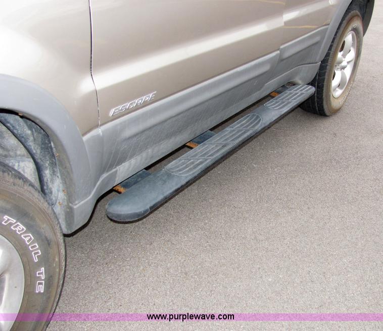 image for item 2235 2001 Ford Escape XLT