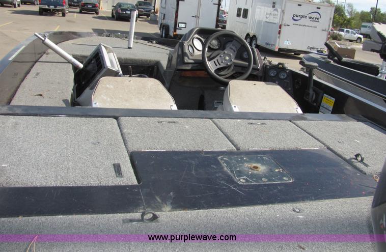 image for item 2236 1990 Tracker Pro Series Nitro 170 16' boat with trailer and cover