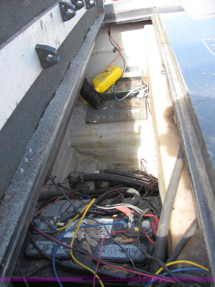 image for item 2236 1990 Tracker Pro Series Nitro 170 16' boat with trailer and cover