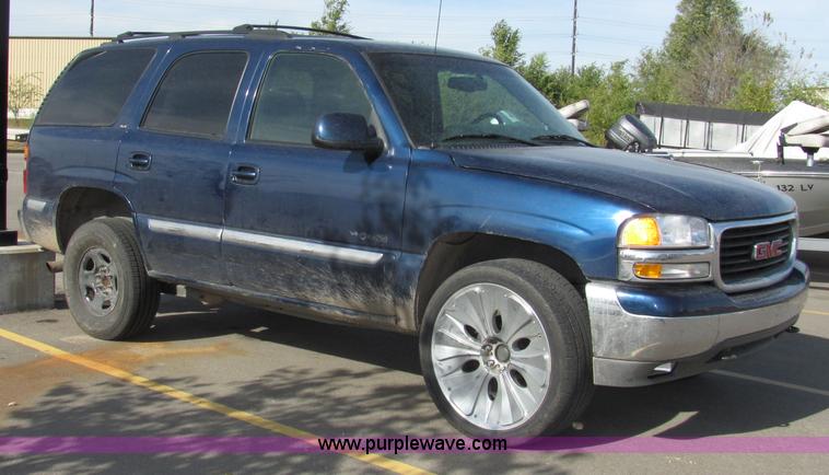image for item 2237 2001 GMC Yukon