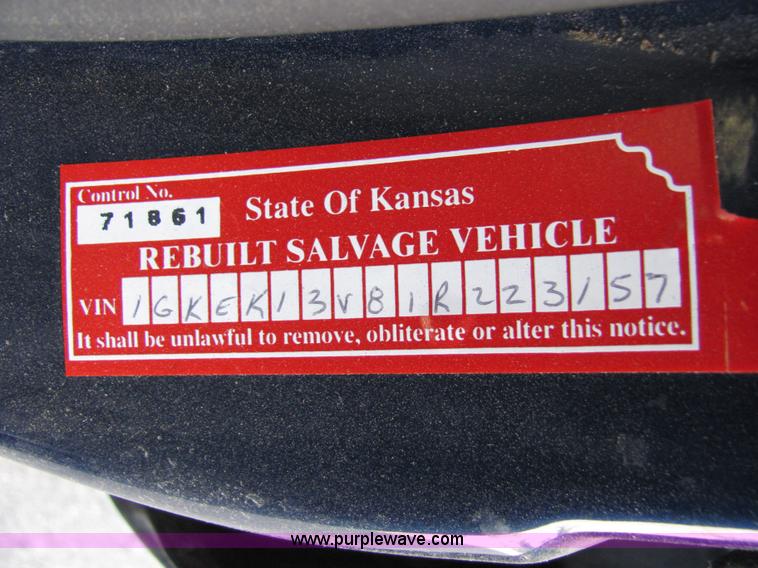 image for item 2237 2001 GMC Yukon