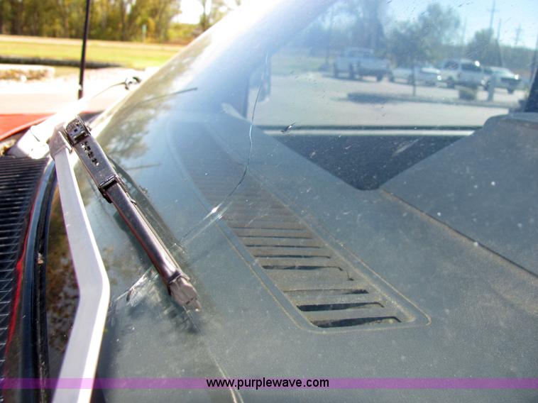 image for item 2239 1992 Chevrolet C1500 pickup truck