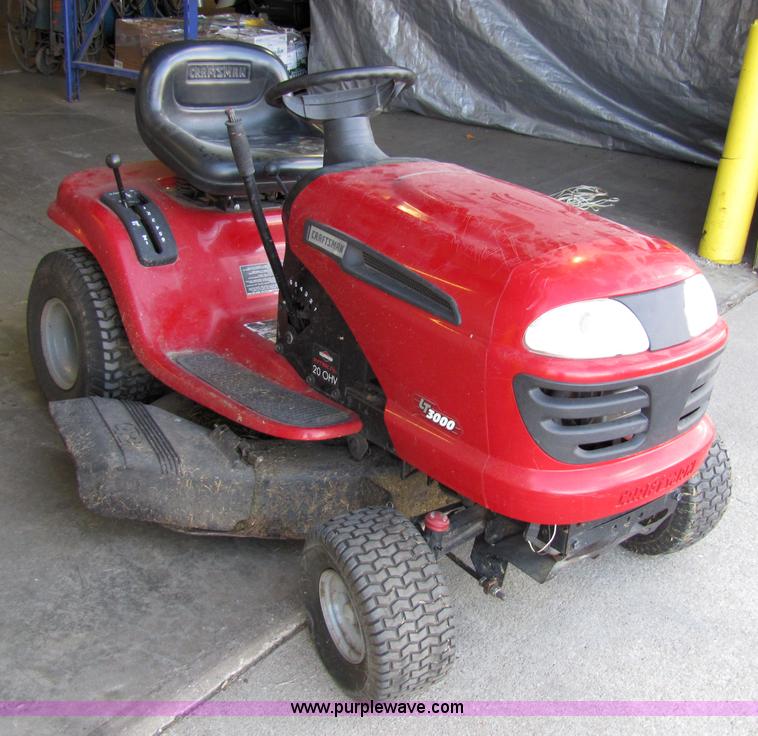 image for item 2268 Craftsman LT3000 42" riding mower