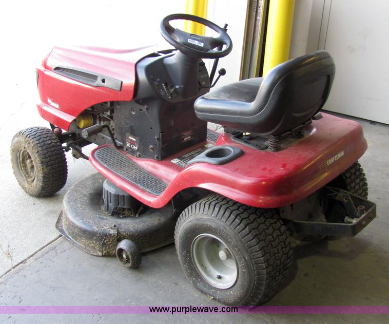 image for item 2268 Craftsman LT3000 42" riding mower