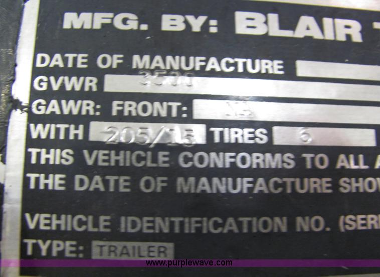 image for item 2276 1989 8' Blair enclosed trailer