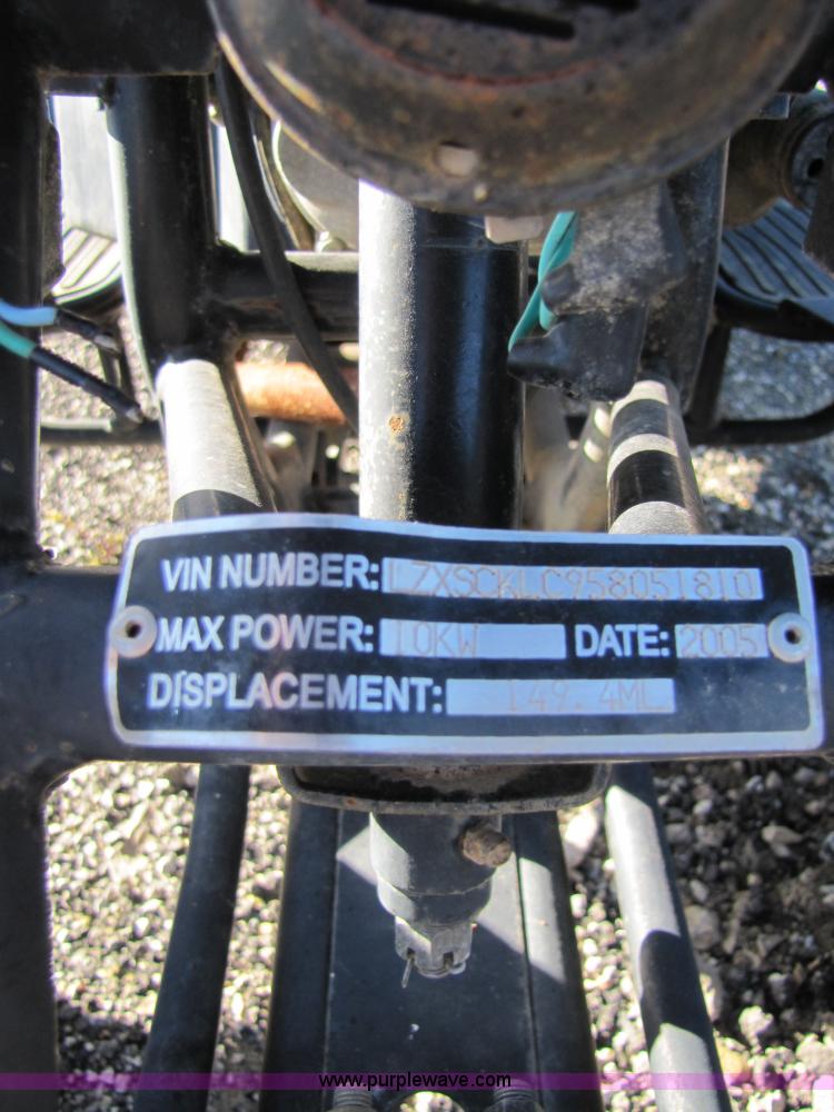 image for item 2699 2005 Roketa ATV