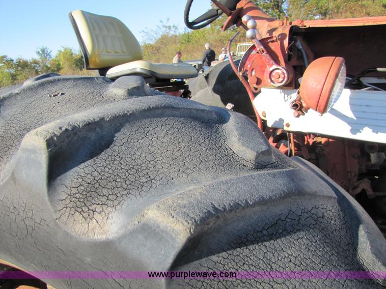 image for item 2704 1960 Farmall 560 tractor