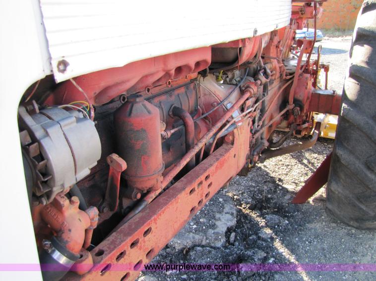 image for item 2704 1960 Farmall 560 tractor