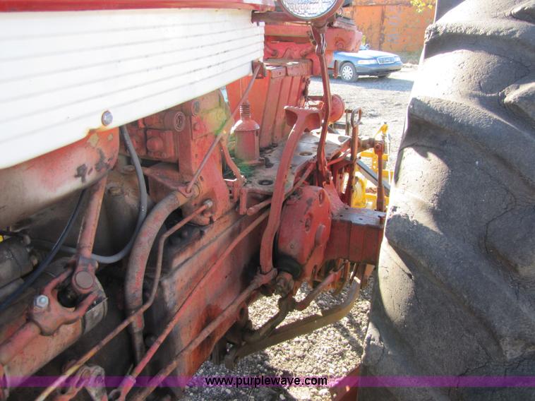 image for item 2704 1960 Farmall 560 tractor