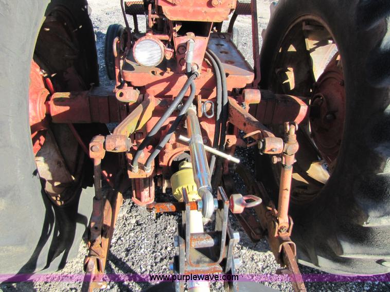 image for item 2704 1960 Farmall 560 tractor