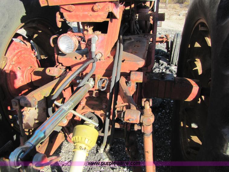 image for item 2704 1960 Farmall 560 tractor