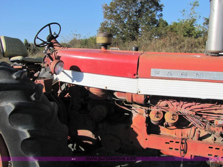 image for item 2704 1960 Farmall 560 tractor