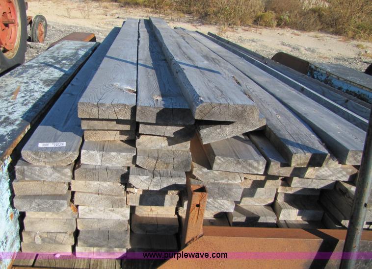 image for item 2707 Assorted lumber