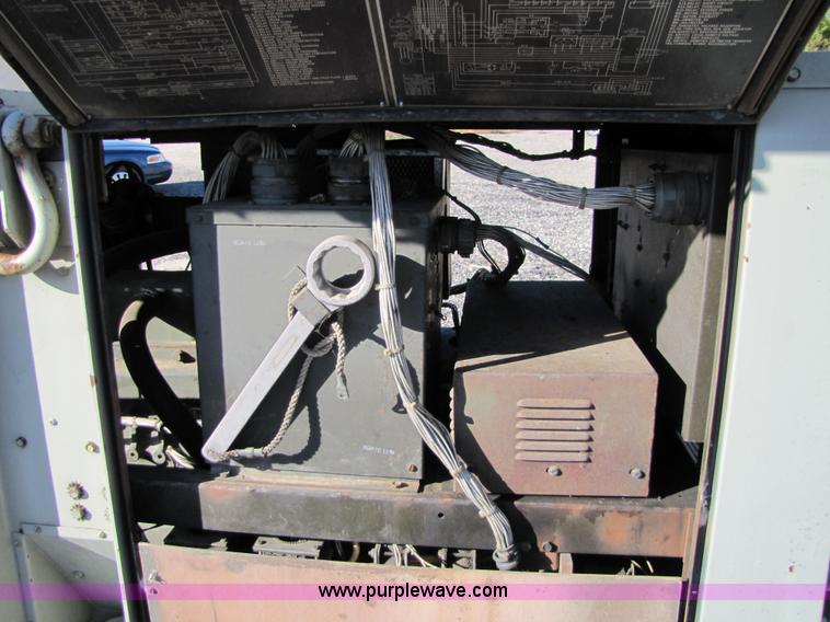 image for item 2708 1981 Allis-Chalmers 3500 60kw generator