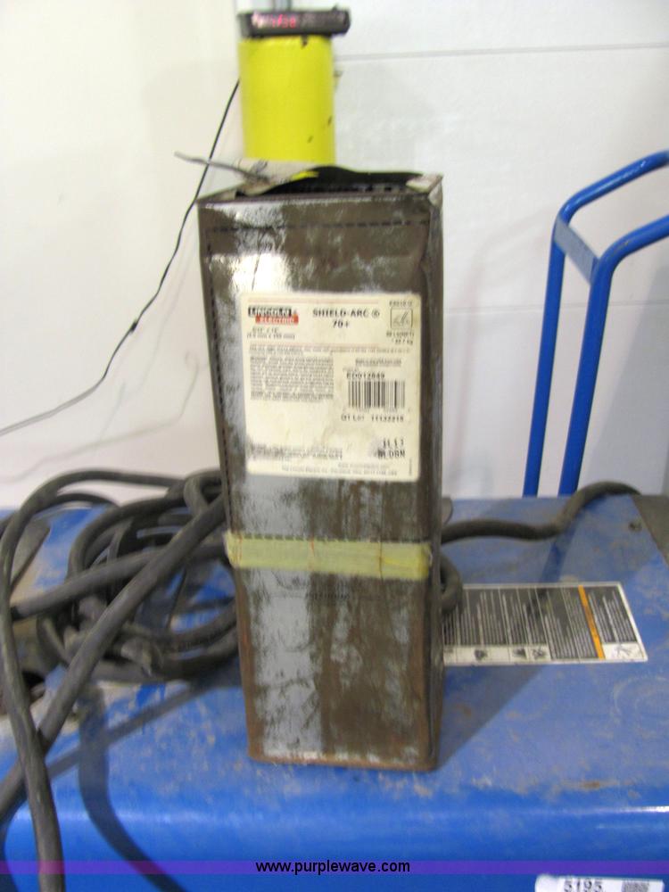 image for item 5195 Miller Bobcat 225 welder/generator