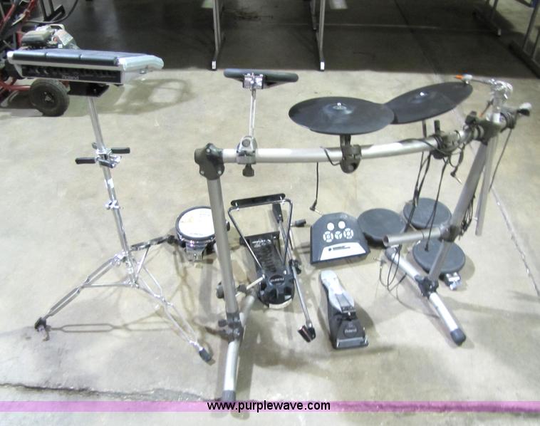 image for item 5202 Roland Percussion sound module electric drum set