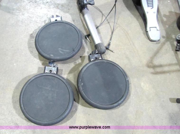 image for item 5202 Roland Percussion sound module electric drum set