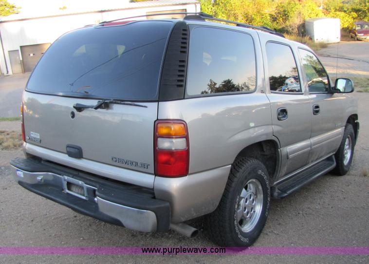 image for item 5259 2000 Chevrolet Tahoe K1500 Non-repairable certificate, parts only