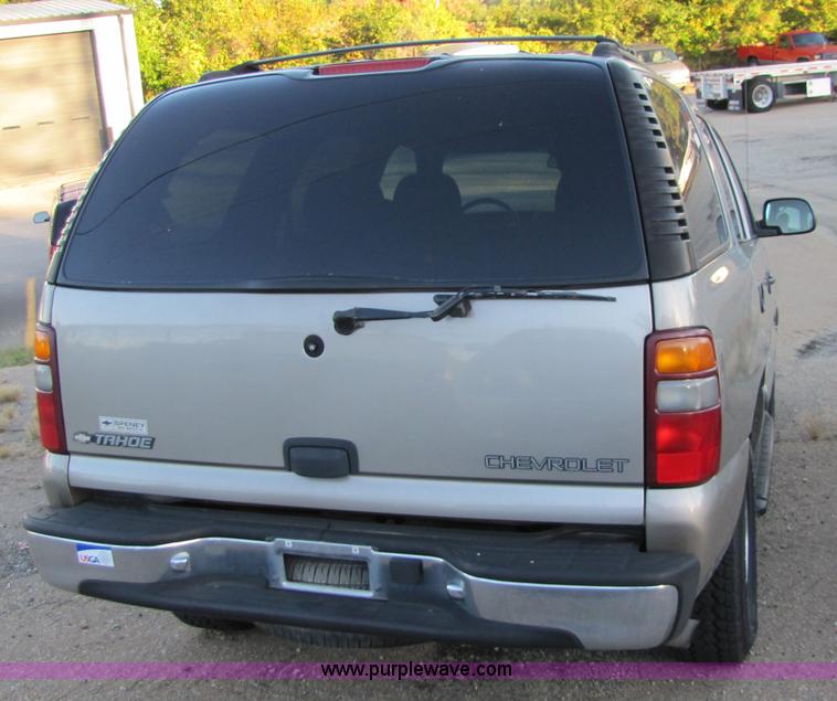 image for item 5259 2000 Chevrolet Tahoe K1500 Non-repairable certificate, parts only