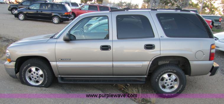 image for item 5259 2000 Chevrolet Tahoe K1500 Non-repairable certificate, parts only