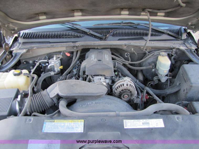 image for item 5259 2000 Chevrolet Tahoe K1500 Non-repairable certificate, parts only